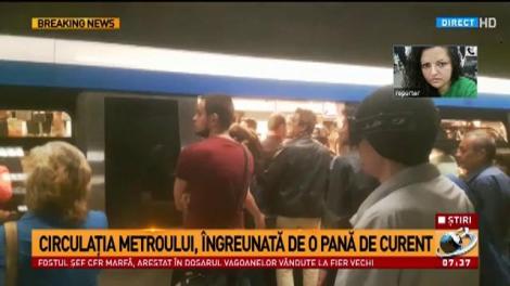 ATENŢIE, CĂLĂTORI! Circulație paralizată la metrou din cauza unei pene de curent