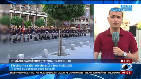 Românii sărbătoresc, astăzi, Ziua Drapelului! În Bucureşti, evenimentul este marcat în piaţa Tricolorului din faţa Cercului Militar Naţional