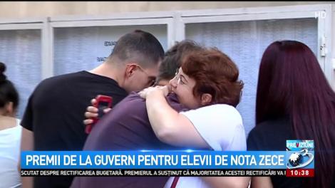 Premii de la Guvern pentru elevii de nota zece
