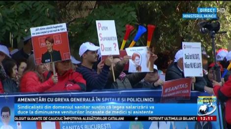 Sindicaliștii din Sănătate protestează la Ministerul Muncii și amenință cu greva generală: ”Salarii mărite egal venituri mai mici”