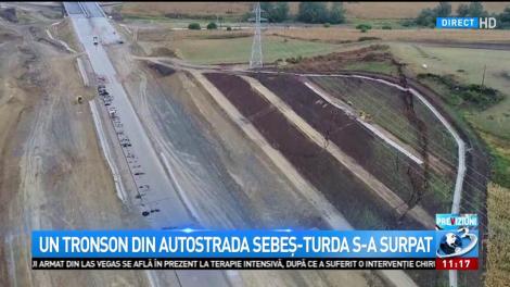 Un tronson din Autostrada Sebeș-Turda s-a surpat