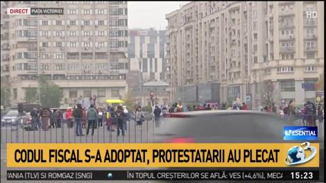 Protestatarii din Piața Victoriei au plecat, după ce Guvernul a adoptat măsurilor fiscale 