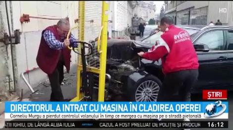 Directorul Operei din Timișoara a intrat cu mașina direct în clădirea instutuției! Cum s-a întâmplat totul