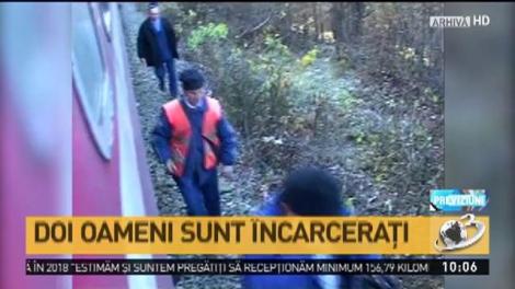Accident feroviar &icirc;n Vaslui. O mașină a fost lovită de tren. Trei persoane au fost rănite