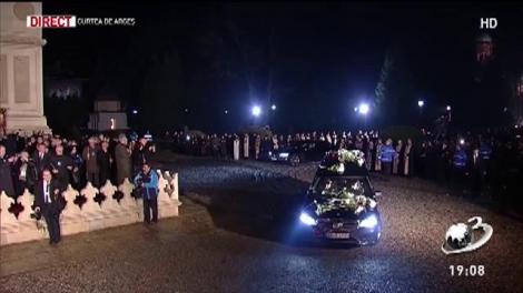 Regele Mihai ajunge la Curtea de Argeș
