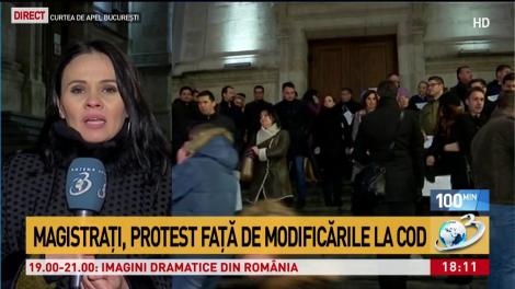 rotestul de la Curtea de Apel București s-a &icirc;ncheiat. Magistrații au ieșit &icirc;n stradă, nemulțumiți de modificările Codului Penal