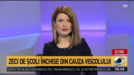 Zeci de școli &icirc;nchise din cauza viscolului