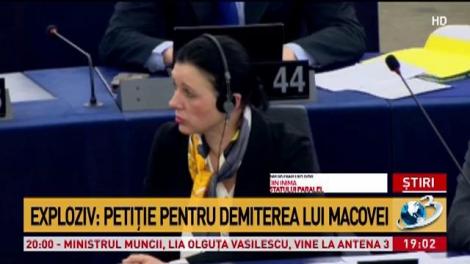 Petiție &icirc;mpotriva Monicăi Macovei. Mii de oameni au semnat petiția