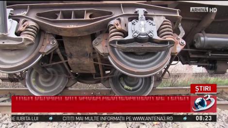 Tren deraiat din cauza alunecărilor de teren