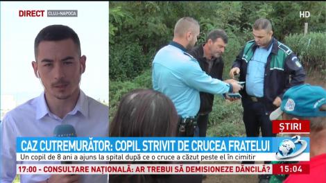 Incident șocant &icirc;n Cluj-Napoca! Un copil de opt ani, strivit de crucea fratelui său &icirc;n cimitir