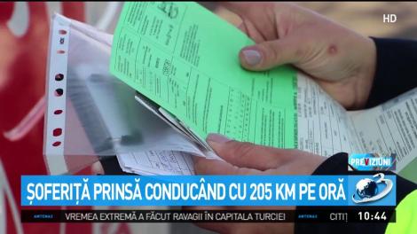 Inconștiență dusă la extrem! Șoferiță prinsă conducând cu 205 de kilometri pe oră