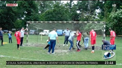 Mircea Badea se amuză copios de imaginile de la un meci de fotbal