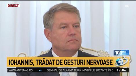 Iohannis, trădat de gesturi nervoase