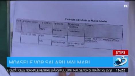 Protest la Spitalul Judeţean Cluj. Moaşele vor salarii mai mari