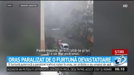 Oraşul Arad a fost paralizat de o furtună devastatoare