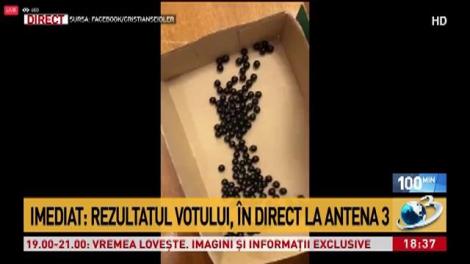 Imagini incredibile! Deputat USR, Live pe Facebook la numărarea voturilor pentru moțiune