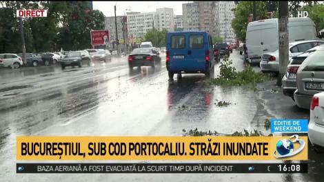 A fost prăpăd în București! O furtună violentă a creat haos sâmbătă după amiază: străzi inundate și copaci căzuți peste mașini