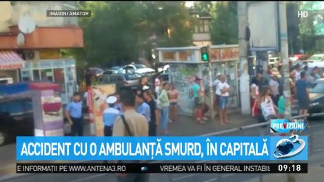 Accident cu o ambulanţă SMURD &icirc;n Capitală
