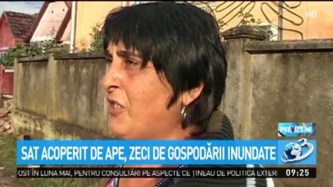 Dezastru &icirc;n judeţul Arad. O ploaie puternică a inundat sute de case
