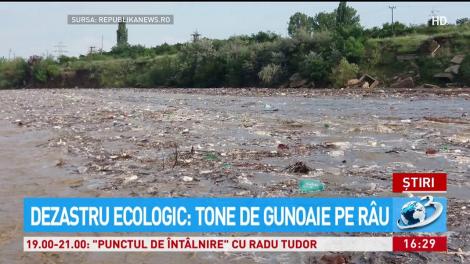 E cel mai mare dezastru ecologic din ultimii ani! Tone de gunoaie ajung în Dunăre: Efectele sunt catastrofale