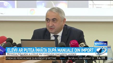 Elevii ar putea &icirc;nvăţa după manuale din import