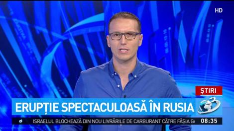 Imagini cu erupţia spectaculoasă a unui vulcan din Rusia
