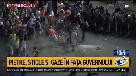 Jandarmii au folosit gaze lacrimogene şi tunuri cu apă