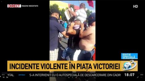 Imagini needitate. Protestatarii aruncă cu pietre &icirc;n jandarmi