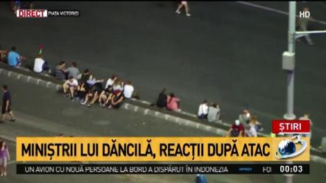 Muțimea s-a &icirc;mprăștiat. Doar c&acirc;teva sute de protestatari au rămas &icirc;n Piața Victoriei