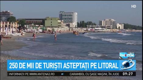 250 de mii de turişti sunt aşteptaţi pe litoral