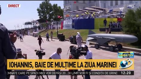 Imagini &icirc;n direct de la Constanţa. Preşedintele le urează rom&acirc;nilor ''La mulţi ani''