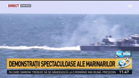 Demonstraţii spectaculoase la Constanţa de Ziua Marinei