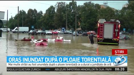 Prăpăd &icirc;n Reşita dupa o ploaie torenţială