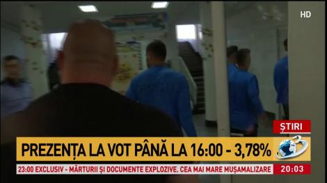 Fotbalişii de la FCSB au votat în echipă la referendumul pentru familie