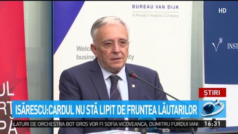 Isărescu: Cardul nu stă lipit de fruntea lăutarilor