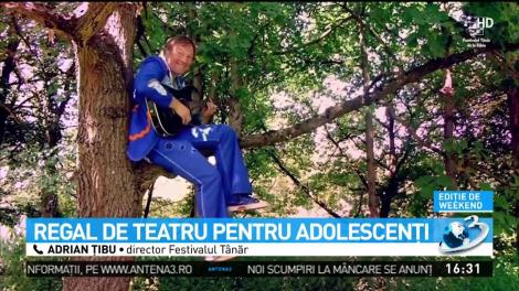 Regal de teatru pentru adolescenți