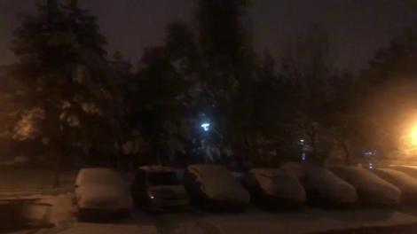 A venit iarna &icirc;n Rom&acirc;nia. Strat consistent de zăpadă &icirc;n București