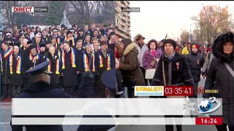 Nepotul Regelui Mihai a participat cu soţia sa la parada de la Alba Iulia