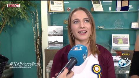 Imagini din camera verde cu cele două tinere eliminate din finală