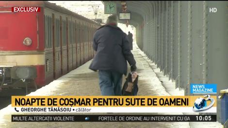 Sute de călători, blocați &icirc;n nămeți