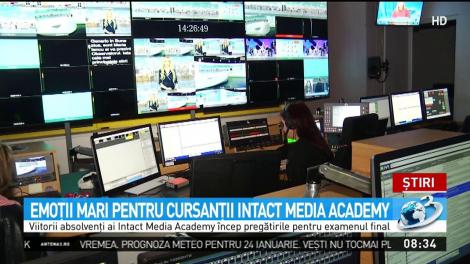 Emoţii mari pentru cursanţii Intact Media Academy