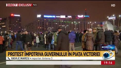 Protest &icirc;mpotriva Guvernului &icirc;n Piața Victoriei