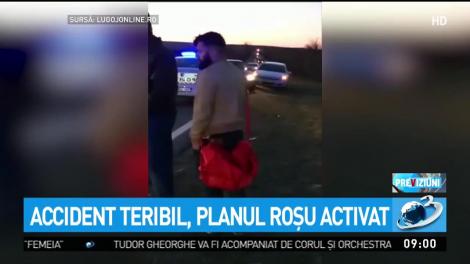 Plan roșu de intervenție &icirc;n Timiș! Un t&acirc;năr a murit și 12 persoane au fost rănite &icirc;n urma unui accident
