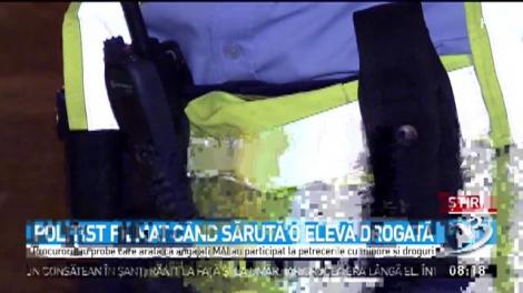 Poliţist filmat c&acirc;nd sărută o elevă drogată