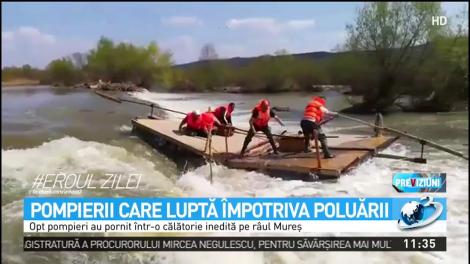 Pompierii care luptă &icirc;mpotriva poluării