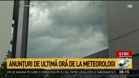 Vremea dă peste cap planurile rom&acirc;nilor de 1 Mai. Au fost furtuni puternice, iar grindina a distrus case şi gospodării
