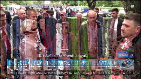 Viorica Dăncilă, confruntare cu protestatarii