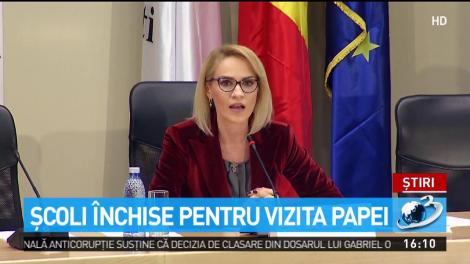 Şcoli &icirc;nchise pentru vizita Papei