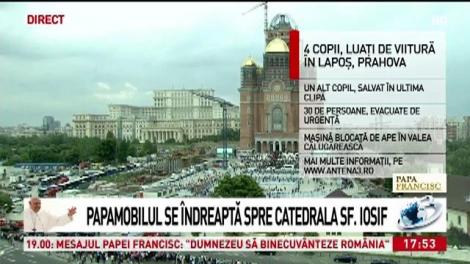 Papa Francisc merge spre Catedrala Sf&acirc;ntul Iosif &icirc;n papamobil