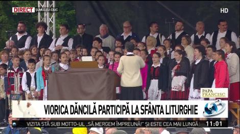 Papa Francisc &icirc;n Rom&acirc;nia. Suveranul Pontif va ajunge la Șumuleu Ciuc &icirc;n jurul orei 11:30. Viorica Dăncilă și mai mulți miniștri au sosit pe Dealul Crucii